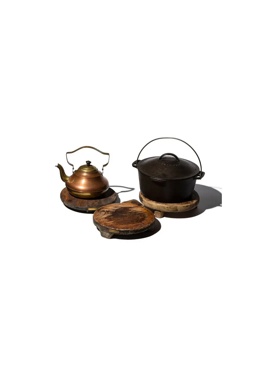 PUEBCO VINTAGE WOODEN STAND - NO COLOR