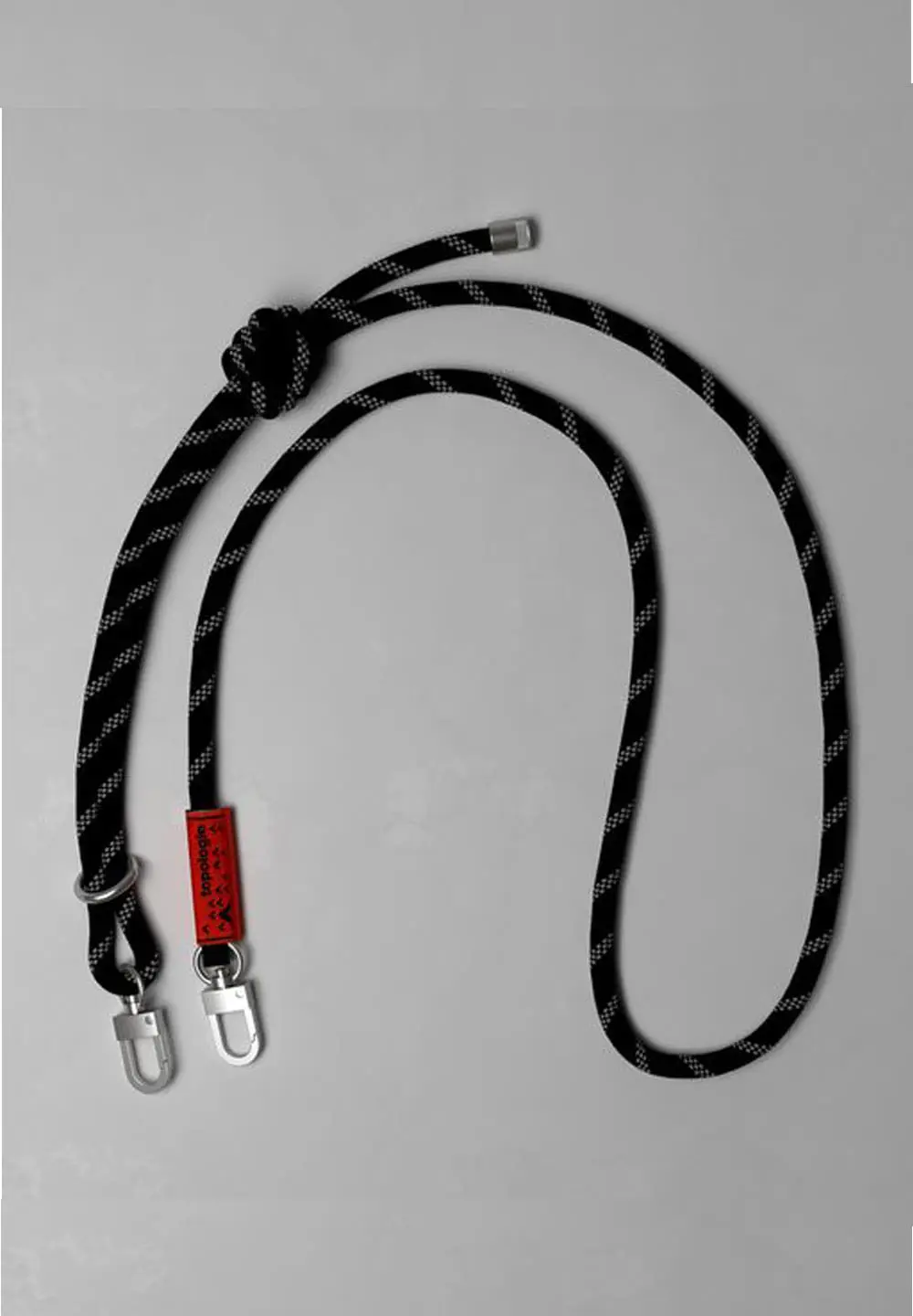 BLACK REFLECTIVE