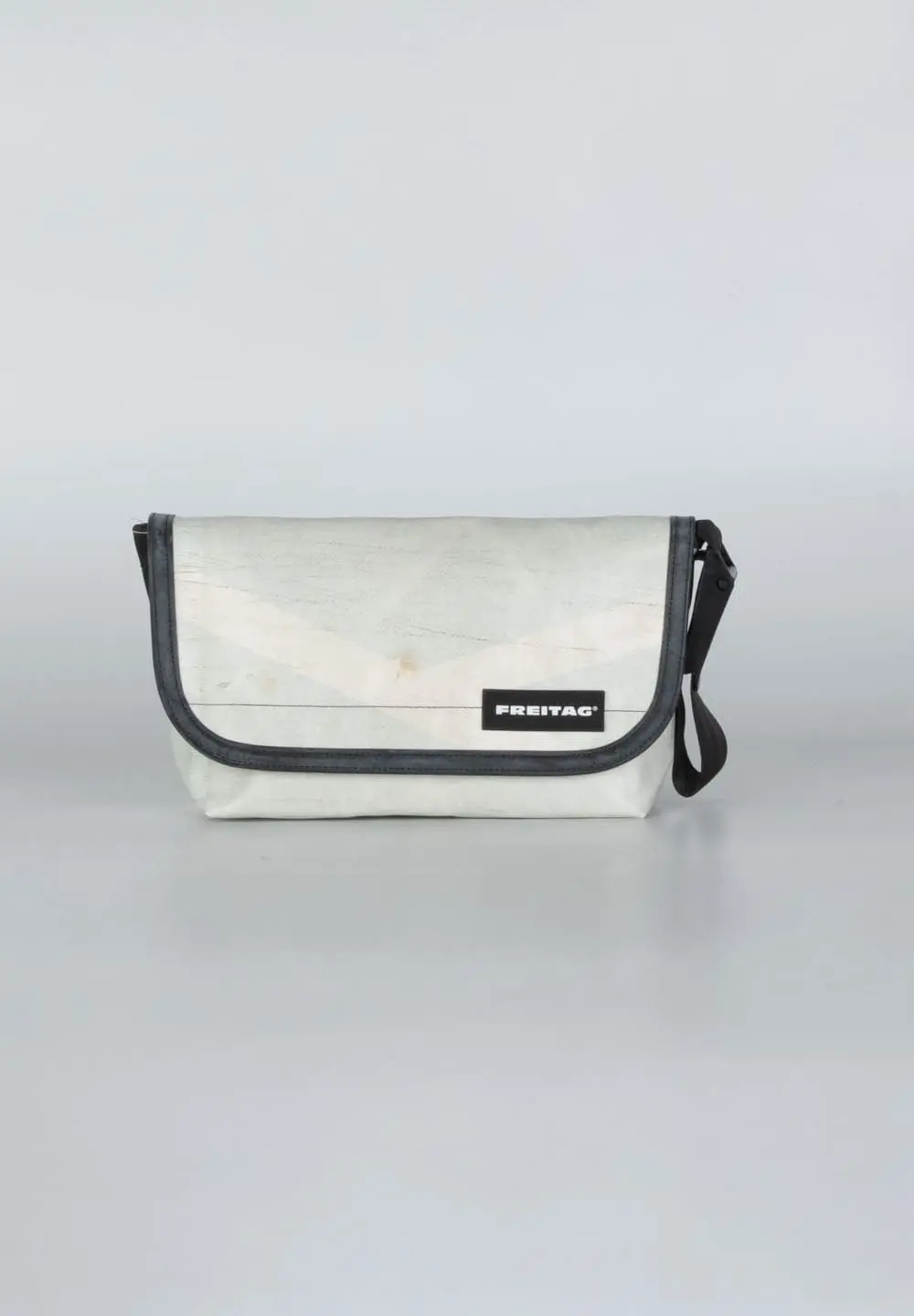 FREITAG F41_HAWAII FIVE-O