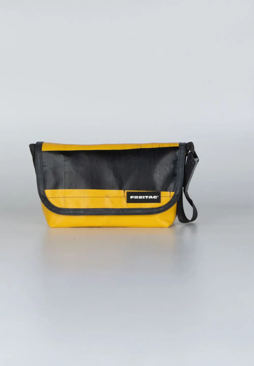 FREITAG F41_HAWAII FIVE-O