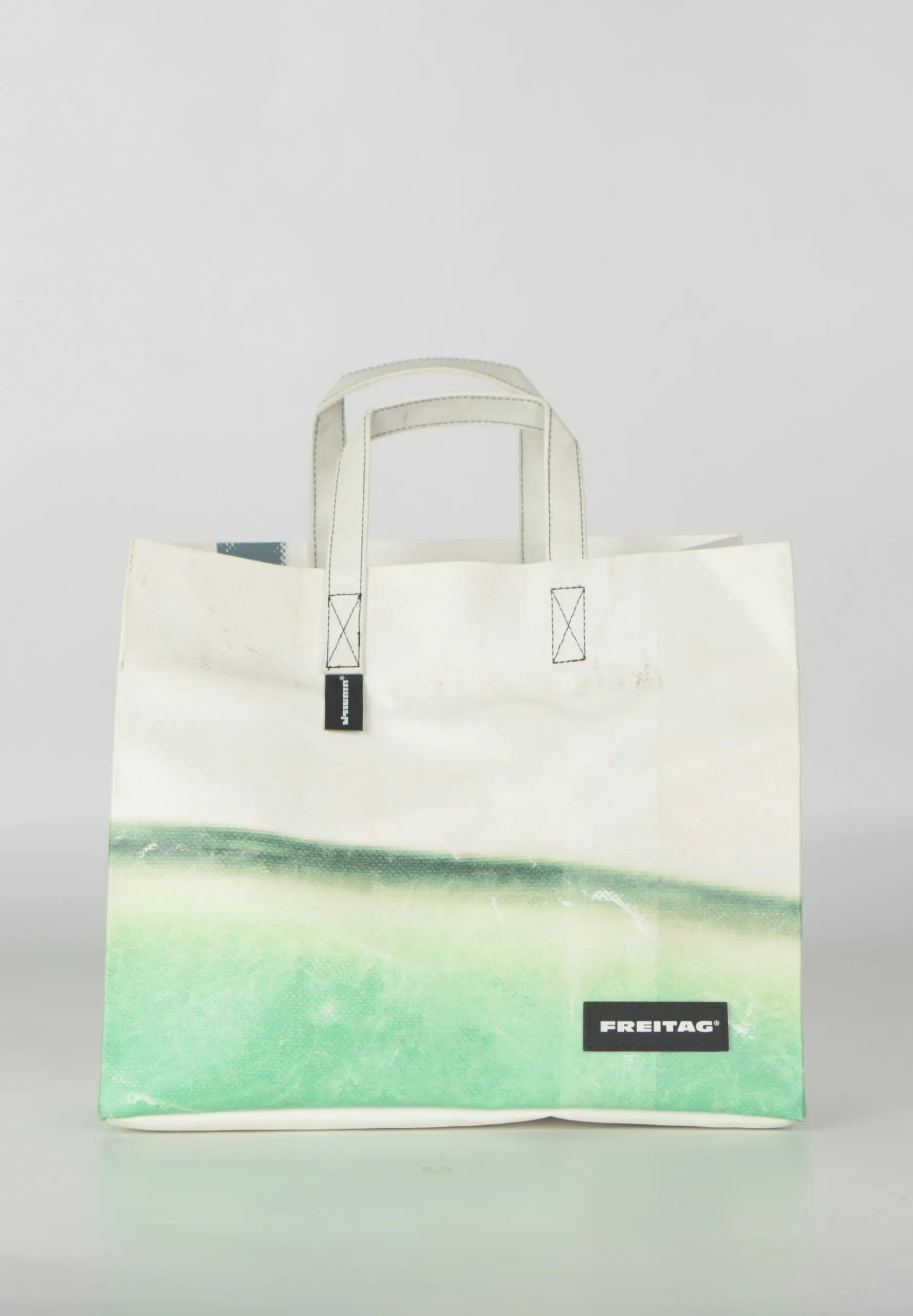 FREITAG F704 CAKE BAG