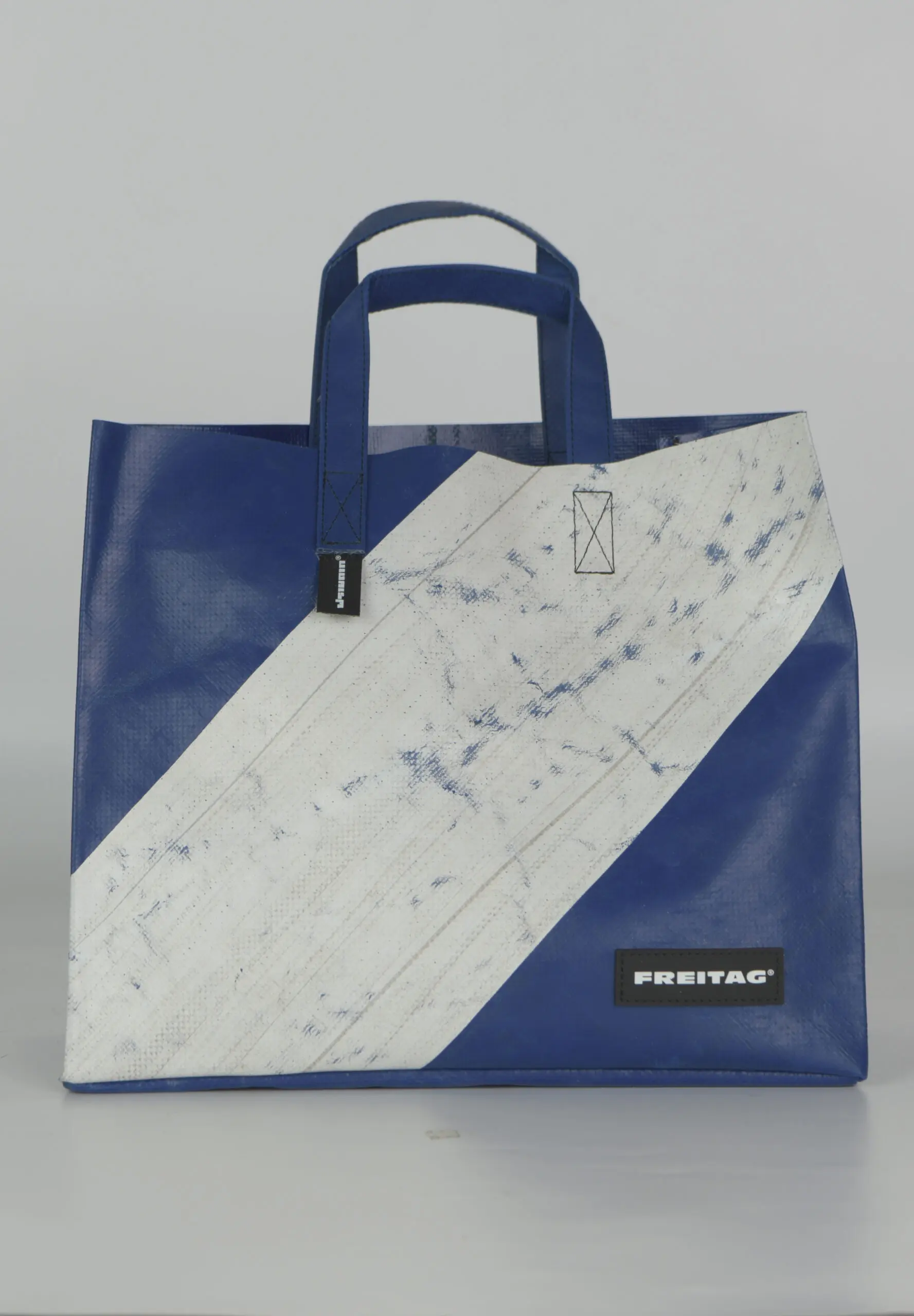 FREITAG F704 CAKE BAG