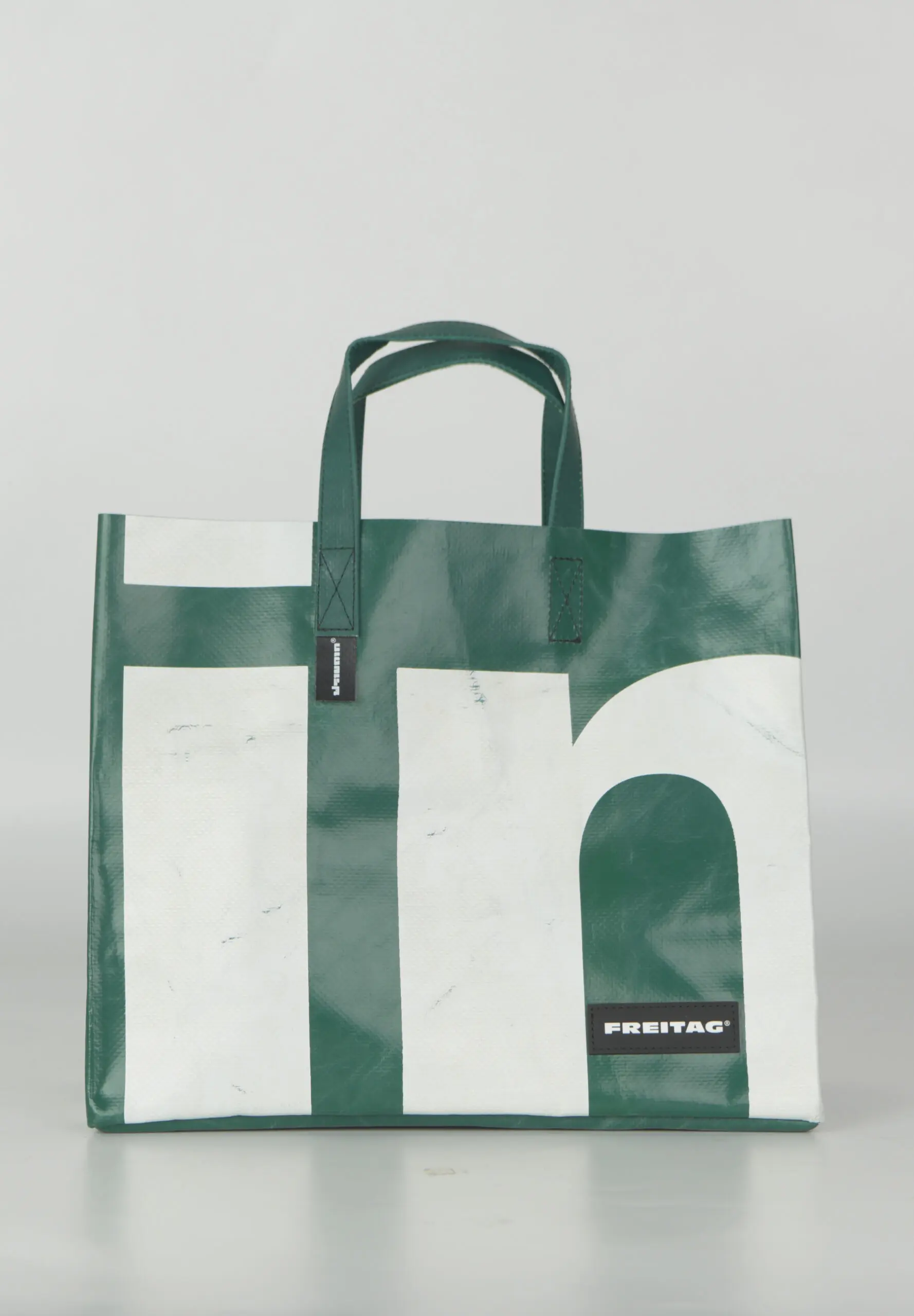 FREITAG F704 CAKE BAG