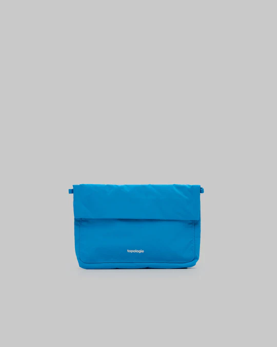 ATOMIC BLUE (PAPERY)